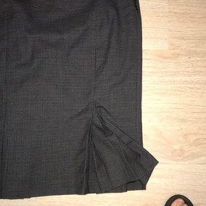 Body by Victoria lined fishtail skirt